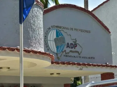 Más de 100 mil maestros recibirán pago retroactivo por evaluación docente