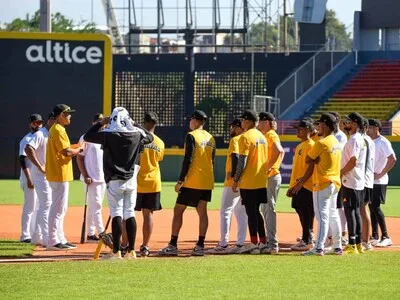 Águilas Cibaeñas inician entrenamientos oficiales en busca de su corona 23