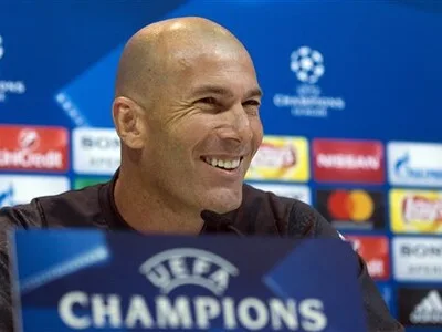 Zinedine Zidane lidera su primera práctica al frente de Francia
