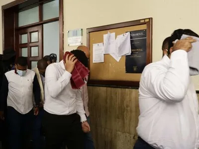 Gastroenteróloga se entrega tras vinculación en fraude millonario contra Senasa