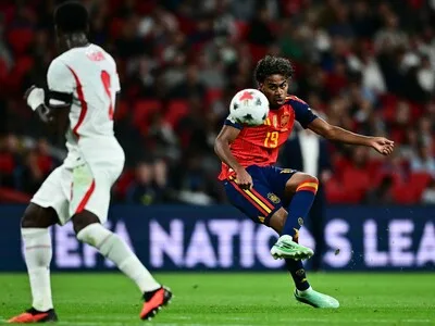 España debuta con triunfo ante Inglaterra en la Liga de Naciones