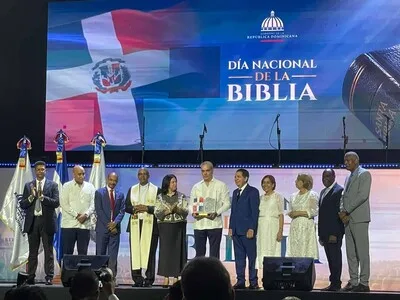 Presidente Abinader encabeza celebración del Día Nacional de la Biblia