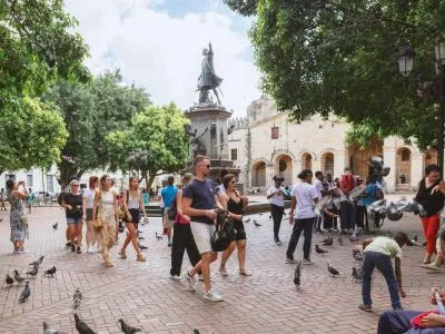 Turismo dominicano impulsa la economía nacional con cifras récord en 2026
