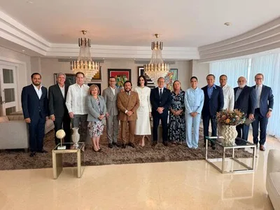 Empresario Yossi Abadi recibe al vicepresidente salvadoreño Félix Ulloa
