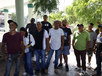 Productores porcinos de Tamboril advierten sobre posible quiebra del sector