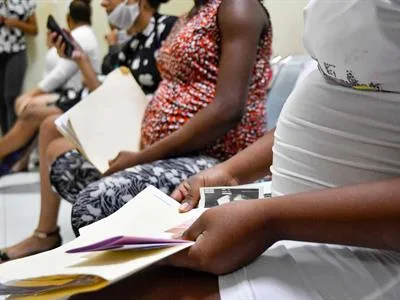 República Dominicana busca reducir embarazos adolescentes mediante nueva alianza regional