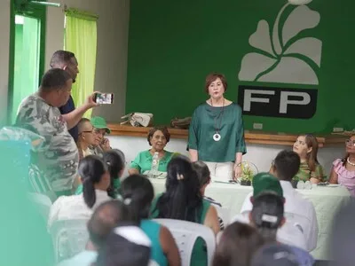 Fuerza del Pueblo reorganiza estructuras y pone educación en agenda