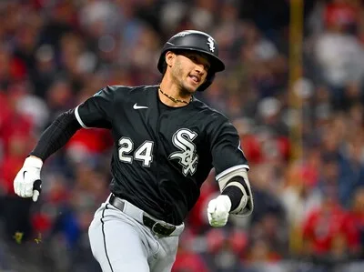Medias Blancas toman ventaja de 2-0 ante Guardianes en serie divisional