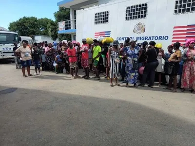 Migración detiene a 375 haitianos en operativos en el noroeste