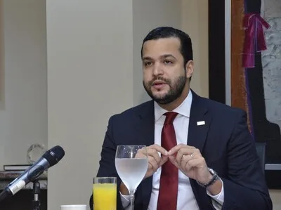 Rafael Paz genera expectativas sobre su futuro político con nuevo mensaje