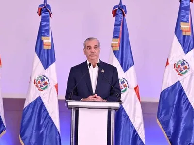 Abinader ofrece apoyo a Panamá tras terremoto de magnitud 7.7