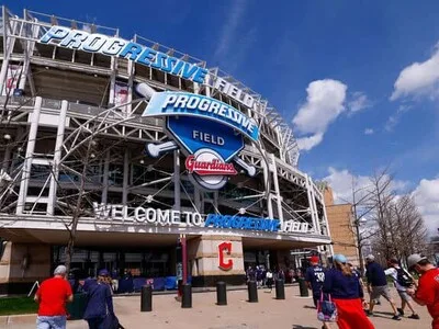 MLB ajusta horarios de postemporada por mal tiempo en Cleveland