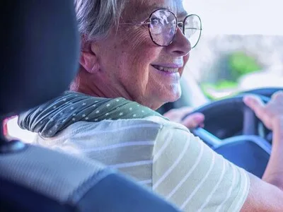 Intrant ajusta vigencia de licencias para conductores mayores de 65 años