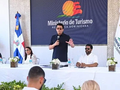Turismo entrega obras de infraestructura recreativa y religiosa en Boca Chica