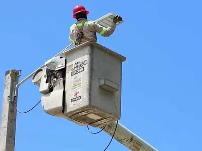 Edeeste reporta robo de luminarias en Santo Domingo