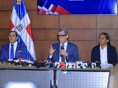 Ministerio de Trabajo sanciona comercios chinos por violaciones laborales