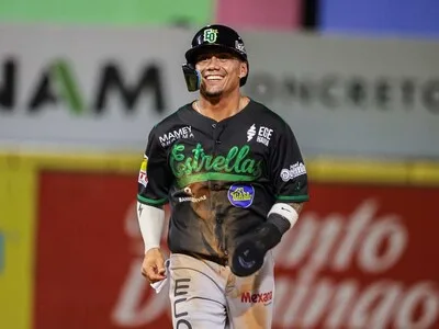 Ismael Munguía destaca con las Estrellas Orientales mientras busca llegar MLB