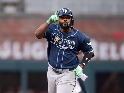 Cinco peloteros dominicanos debutan en el roster de Serie Mundial