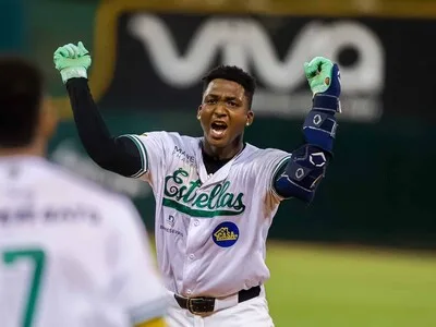 Marco Luciano guía triunfo de Estrellas Orientales sobre Gigantes del Cibao