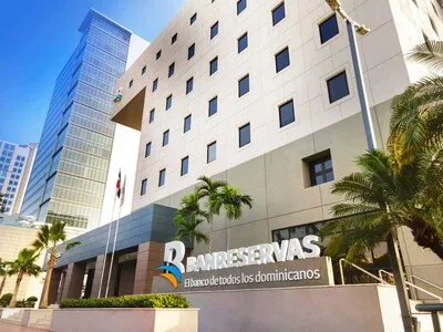 Global Finance distingue a Banreservas como el banco más seguro del país