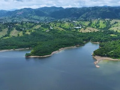 Embalses dominicanos alcanzan el 62% de su capacidad tras recientes lluvias
